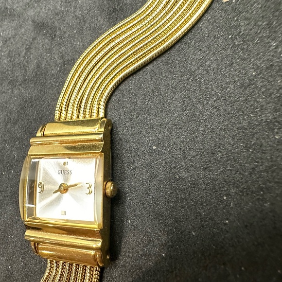 Guess rectangular multi strand bracelet watch.  New battery - Picture 4 of 5